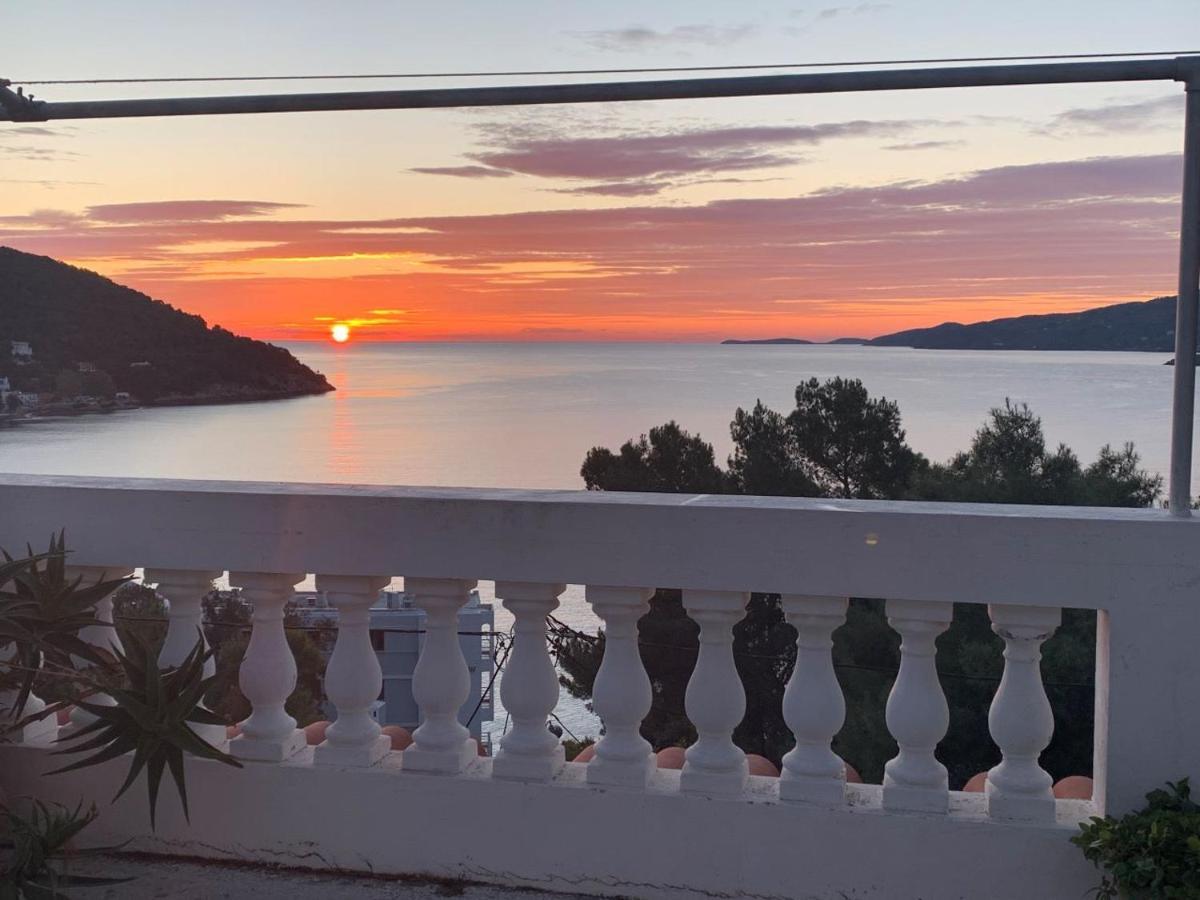Villa Loula Apartment II Poros Town エクステリア 写真